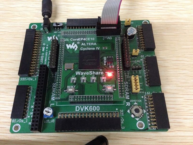 文件:Altera-Run-LED-Verilog.jpg